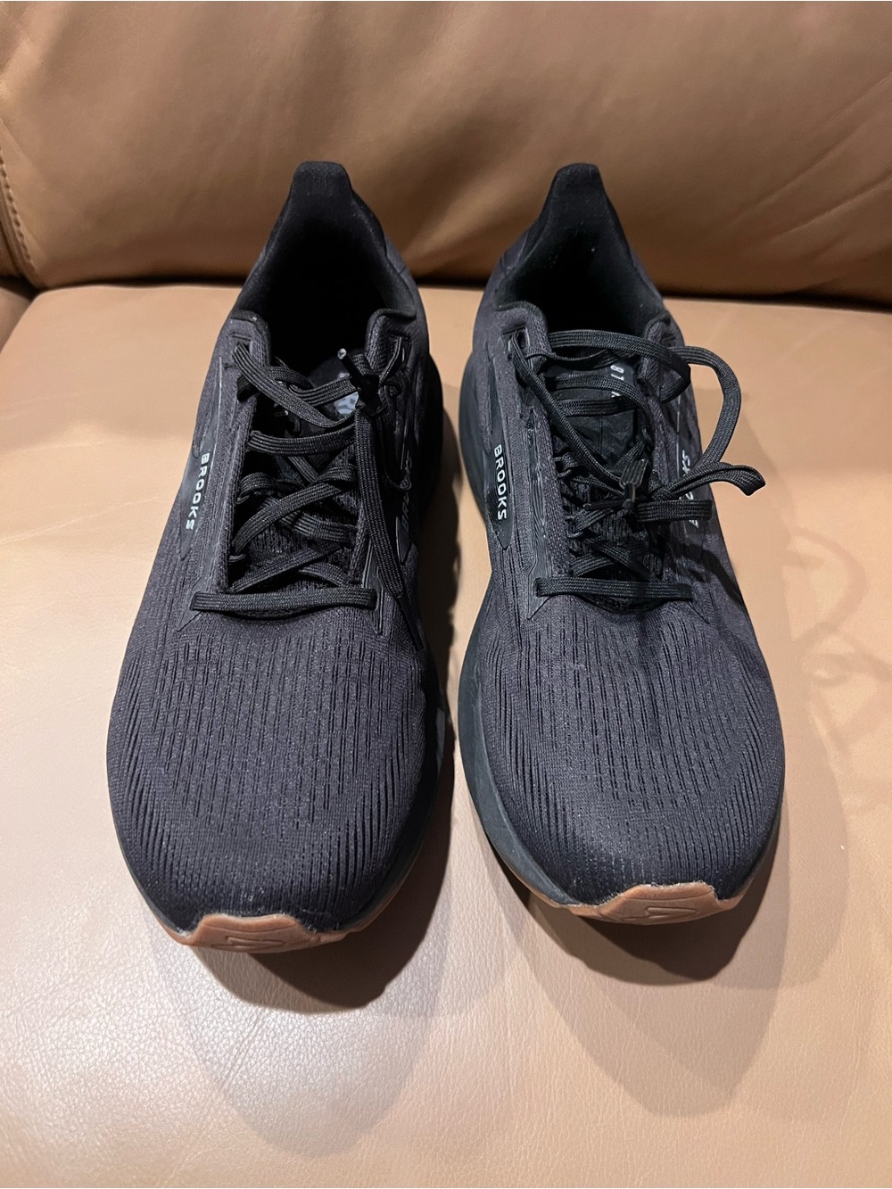 Brooks Revel 8 Running Shoe - Men's 12 - Picture 2 of 7